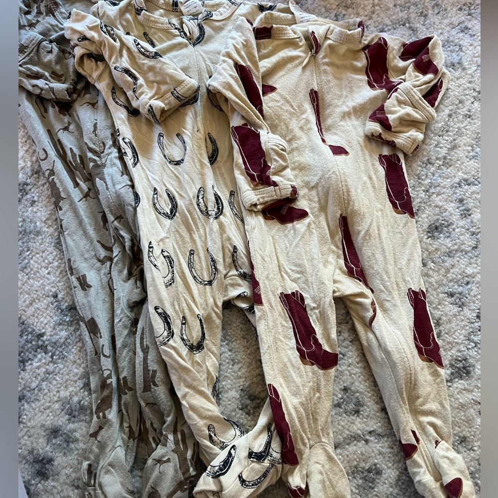 Kate Quinn footies